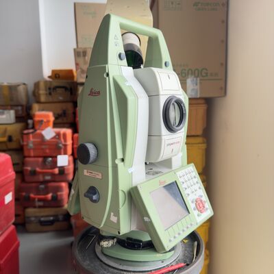 กล้องวัดมุมประมวลผล Leica Total Station TM50 ระยะวัดแบบไม่มีปริซึม 1000 เมตร ความเร็ววัดหยาบ 0.6 วินาที และหน้าจอสัมผัสแบบคาปาซิทีฟ Multi-Touch ขนาด 5.0 นิ้ว